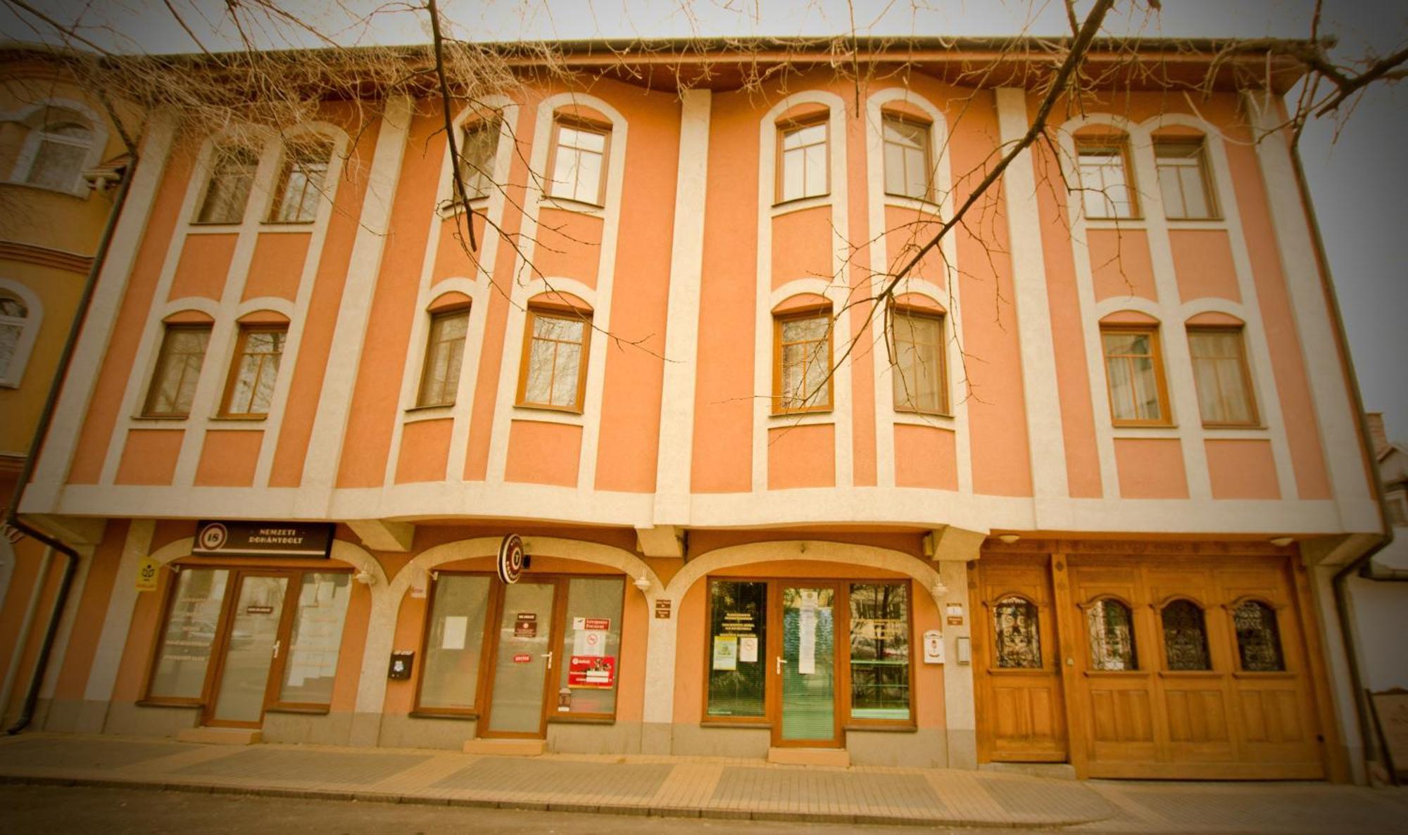 Pensiune Kemences Csarda Es Panzio 2*